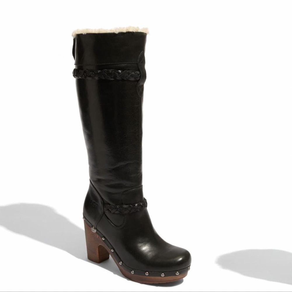 UGG Australia Savanna Boots Tall Leather Sherpa 9